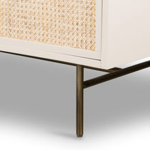 Lola Dresser