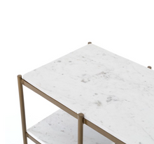 Lyla Console